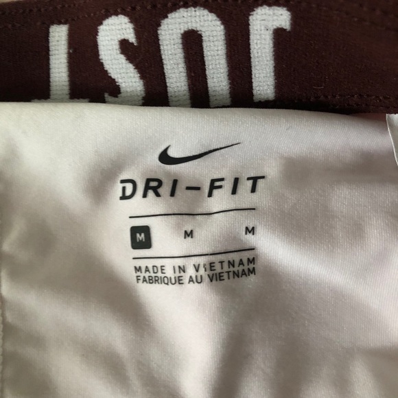 Nike Pink Shorts - Picture 3 of 4